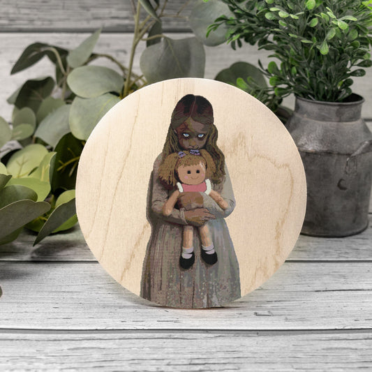 Creepy Girl Wood Sign 6" (Round)